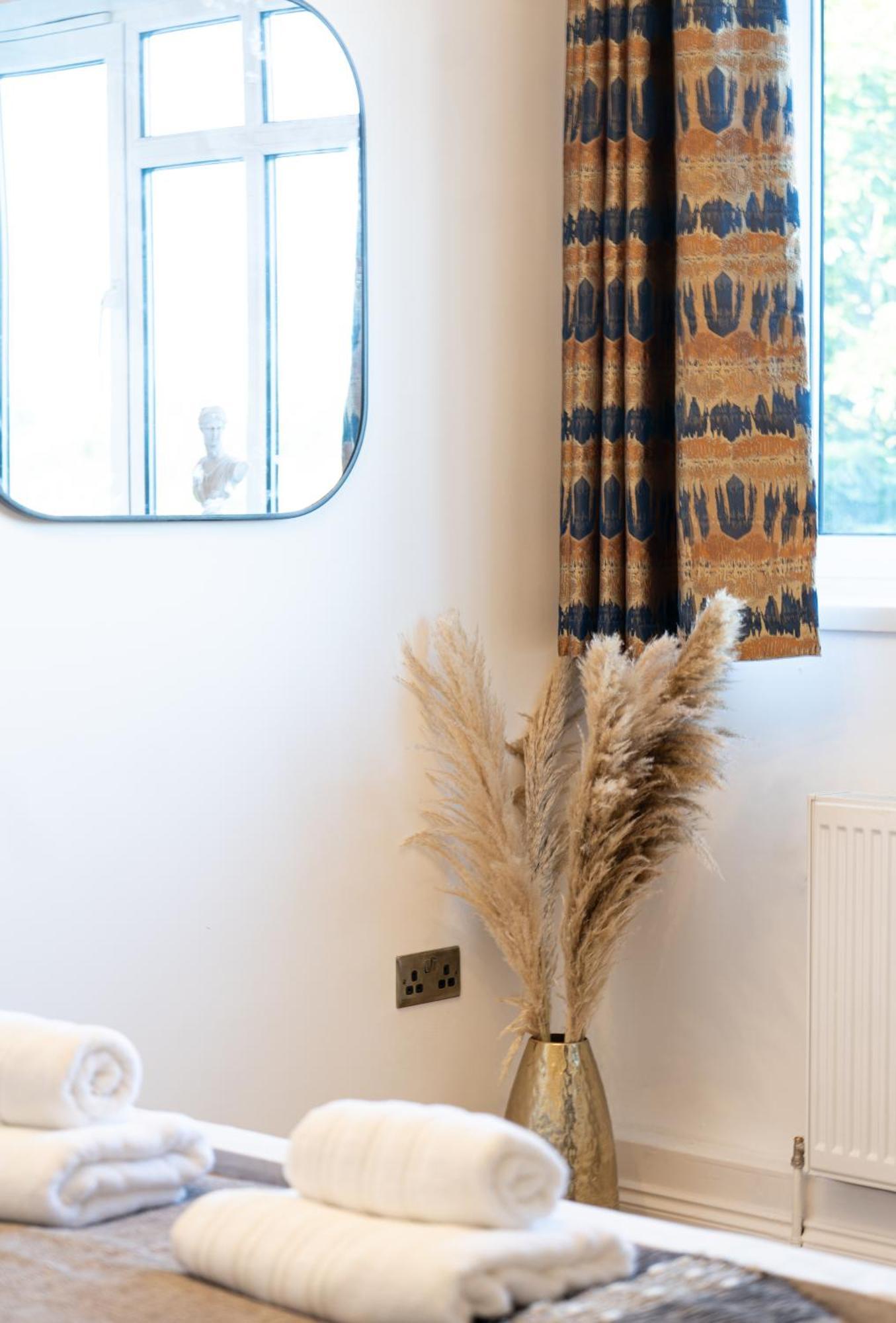 Boutique And Stylish 4 Bed In Ferienhaus